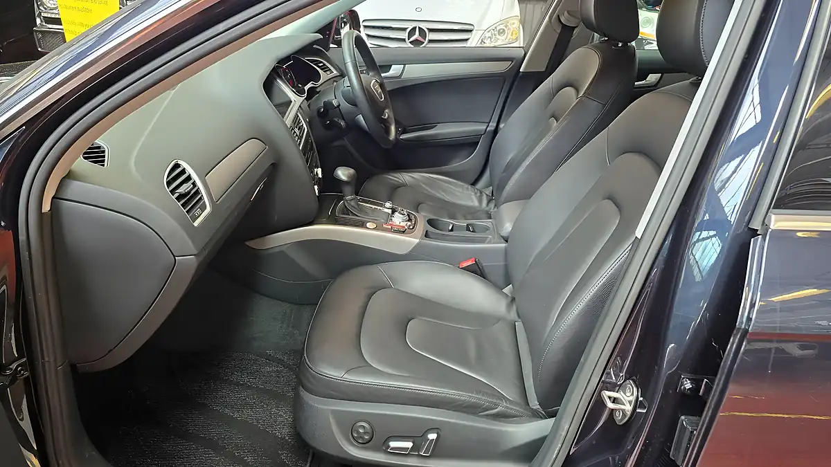 Used 2014 Audi A4 Avant Se Blue - Interior and Exterior details 12