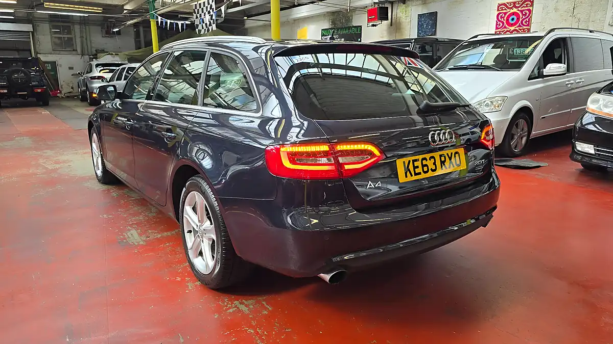 Used 2014 Audi A4 Avant Se Blue - Interior and Exterior details 18