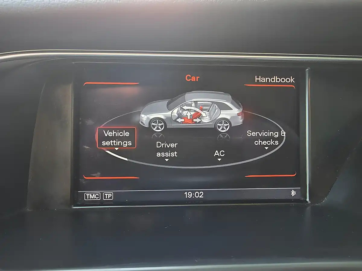 Used 2014 Audi A4 Avant Se Technik Grey - Interior and Exterior details 12