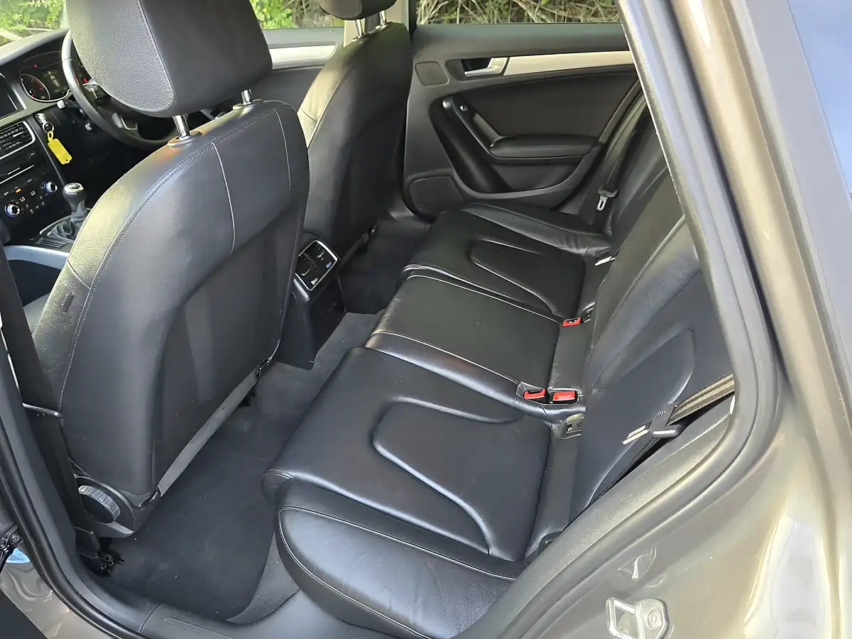 Used 2014 Audi A4 Avant Se Technik Grey - Interior and Exterior details 13