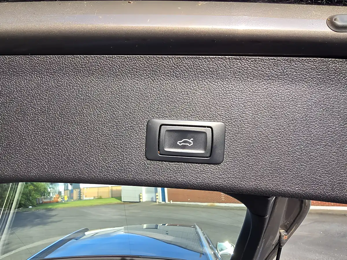 Used 2014 Audi A4 Avant Se Technik Grey - Interior and Exterior details 7