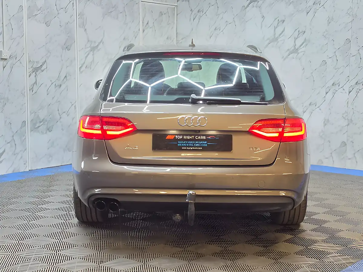 Used 2014 Audi A4 Avant Se Technik Grey - Interior and Exterior details 5
