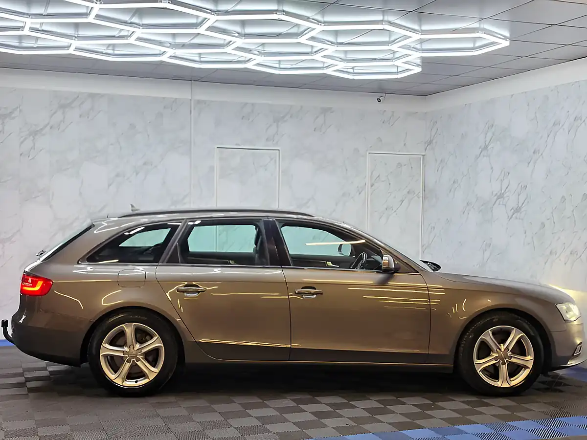 Used 2014 Audi A4 Avant Se Technik Grey - Interior and Exterior details 9