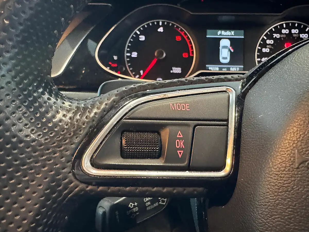 Used 2014 Audi A4 Black Edition Grey - Interior and Exterior details 18