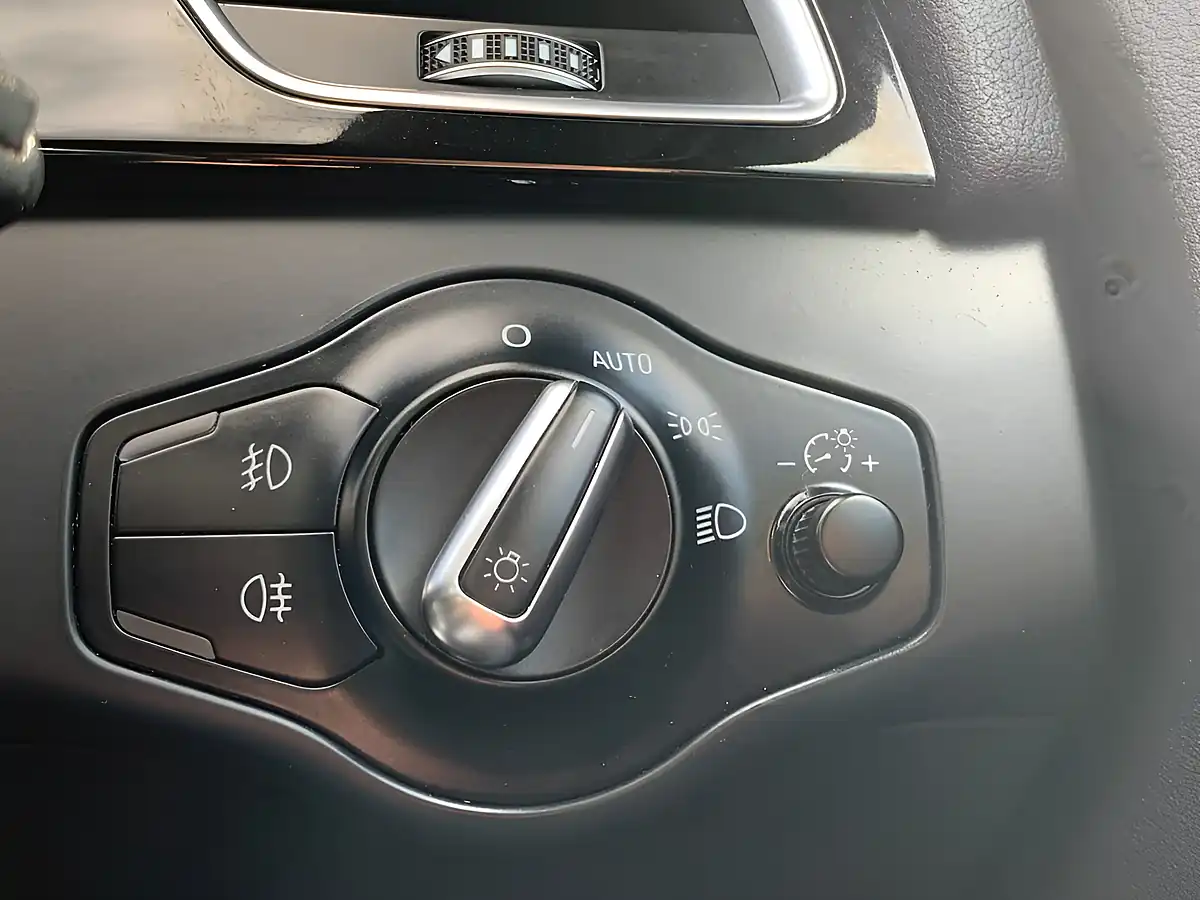 Used 2014 Audi A4 Black Edition Start/Stop Black - Interior and Exterior details 19