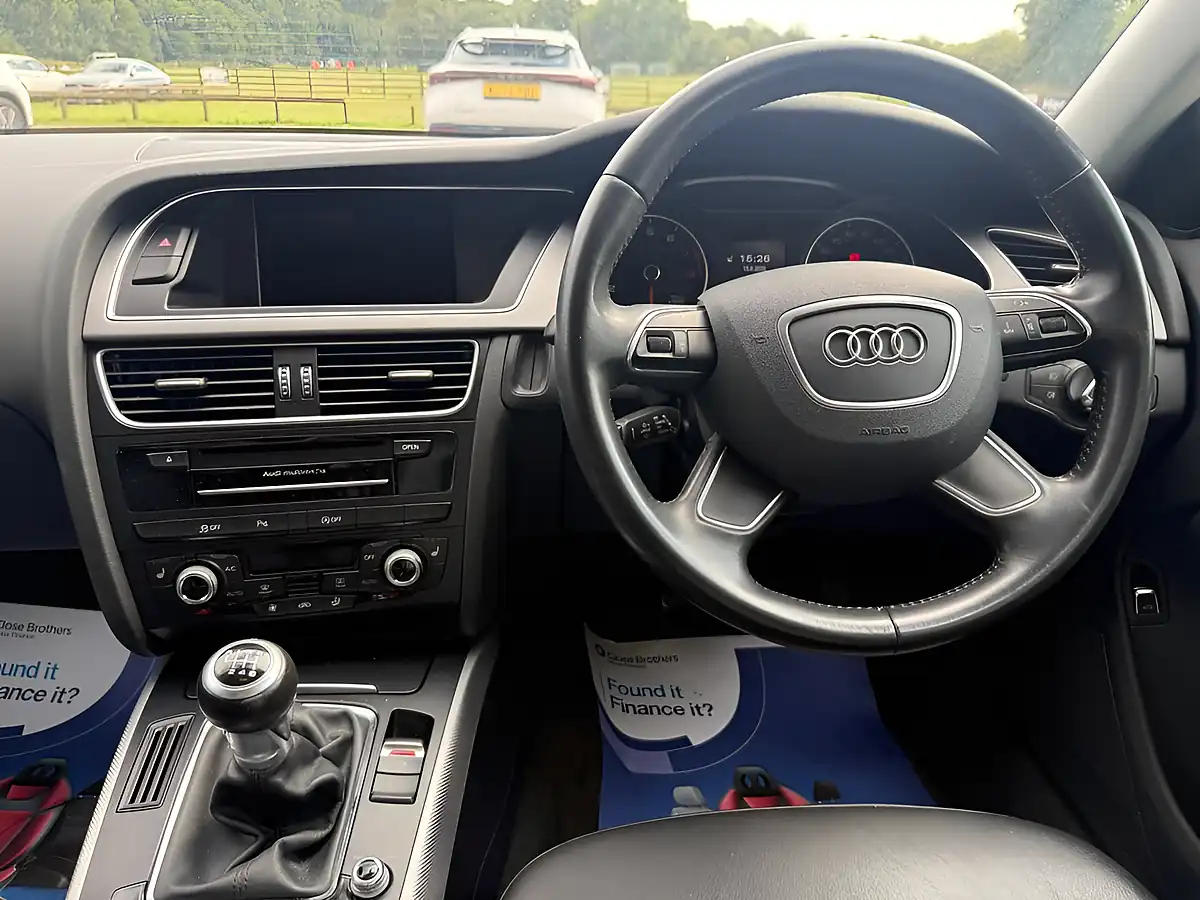 Used 2014 Audi A4 Se Technik White - Interior and Exterior details 11