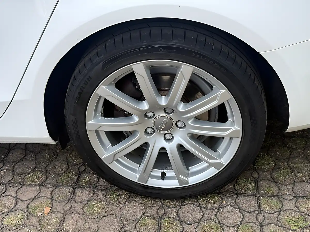 Used 2014 Audi A4 Se Technik White - Interior and Exterior details 20