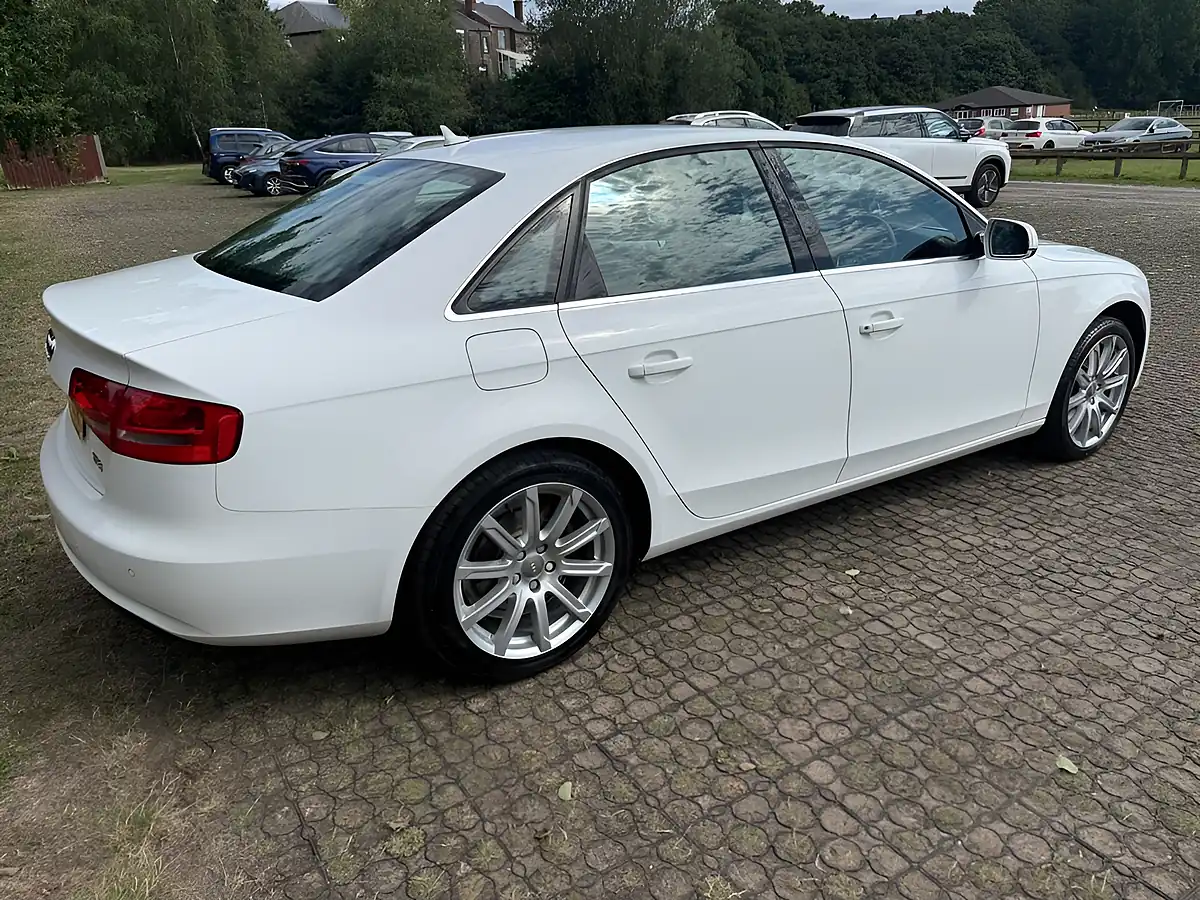 Used 2014 Audi A4 Se Technik White - Interior and Exterior details 6