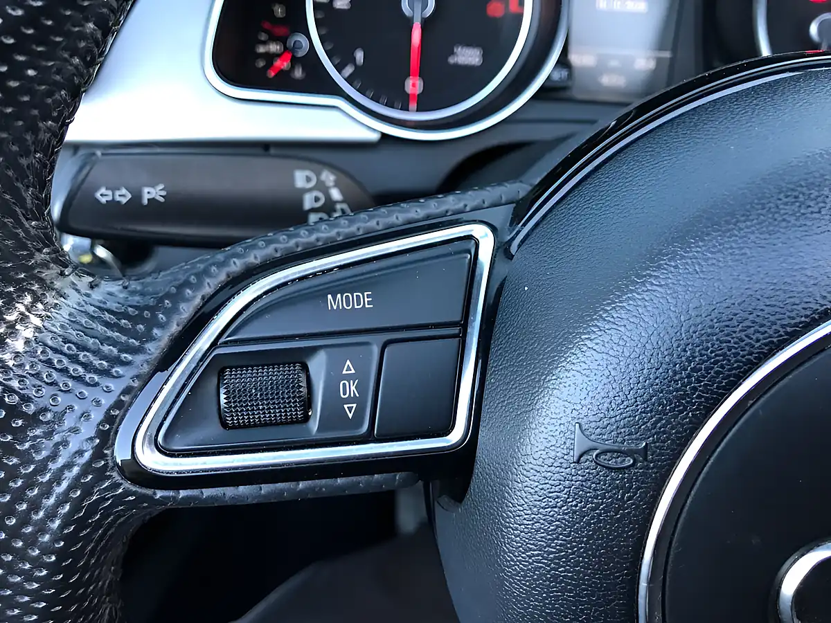 Used 2014 Audi A5 Cabriolet S Line Special Edition Daytona Grey - Interior and Exterior details 12