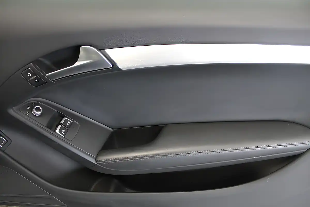 Used 2014 Audi A5 S Line Silver - Interior and Exterior details 17