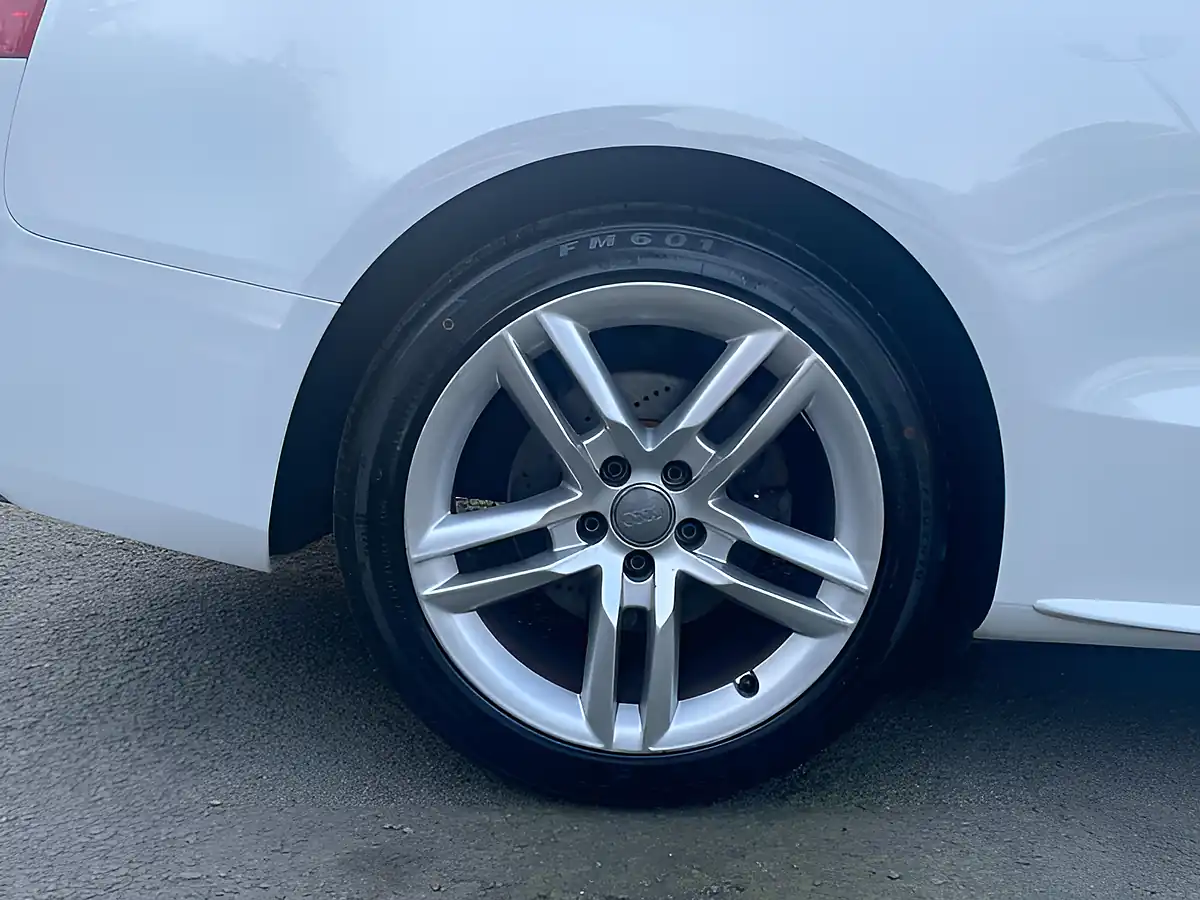 Used 2014 Audi A5 S Line White - Interior and Exterior details 9
