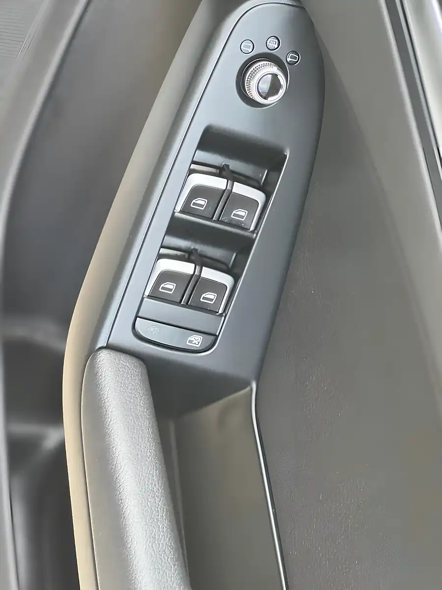 Used 2014 Audi A5 Se Technik Silver - Interior and Exterior details 13