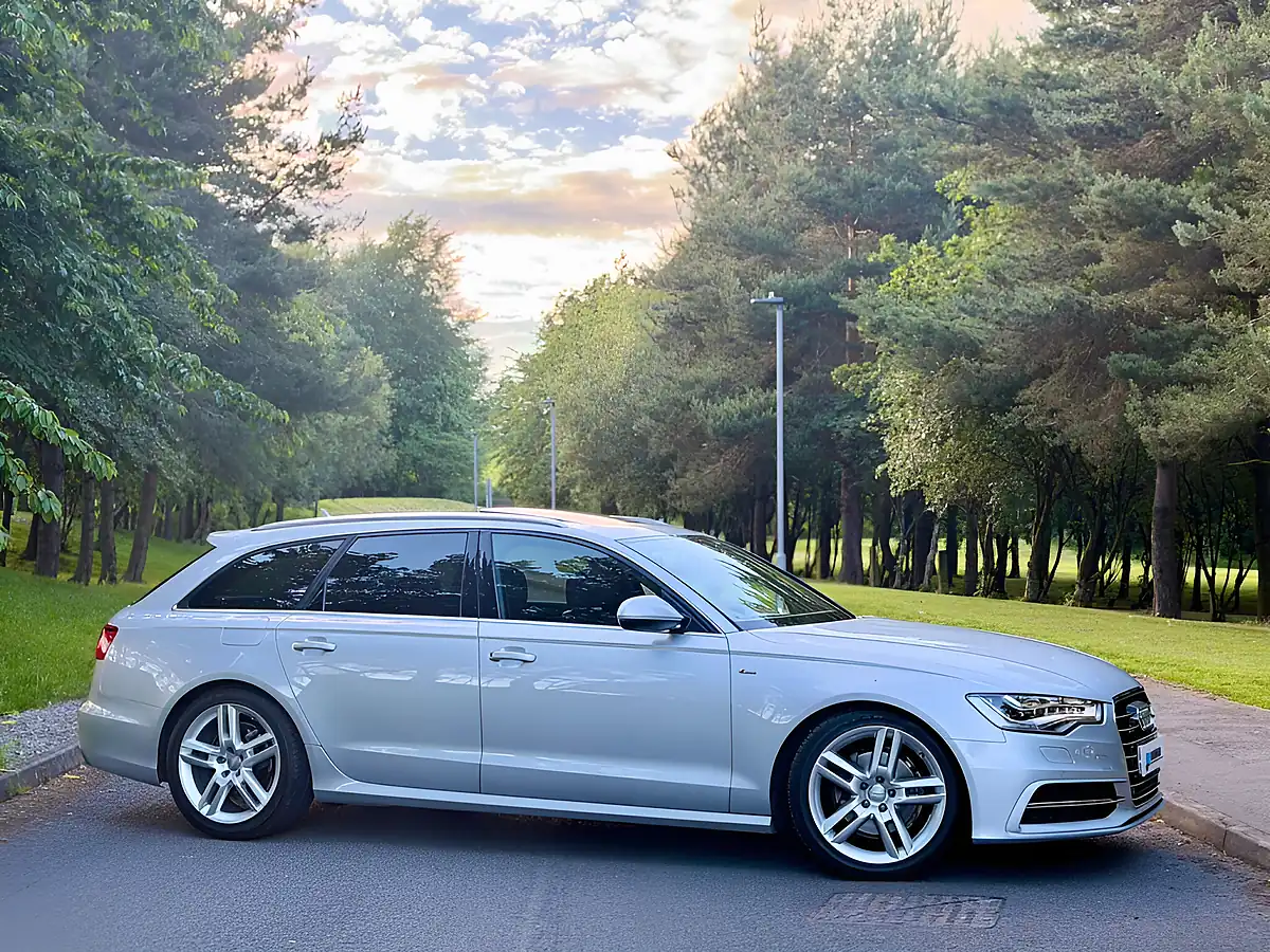 Used 2014 Audi A6 Avant Quattro Silver - Front View