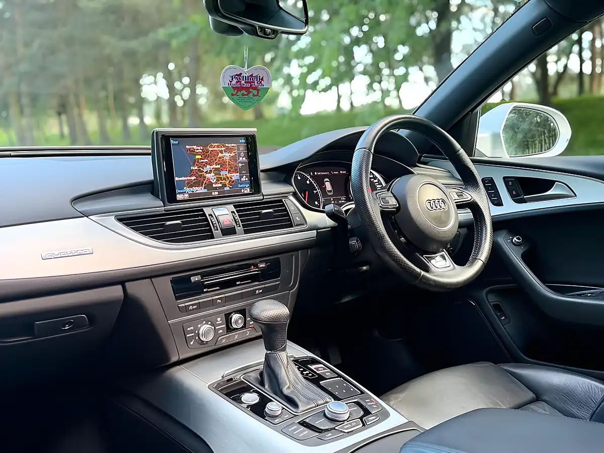 Used 2014 Audi A6 Avant Quattro Silver - Interior and Exterior details 3