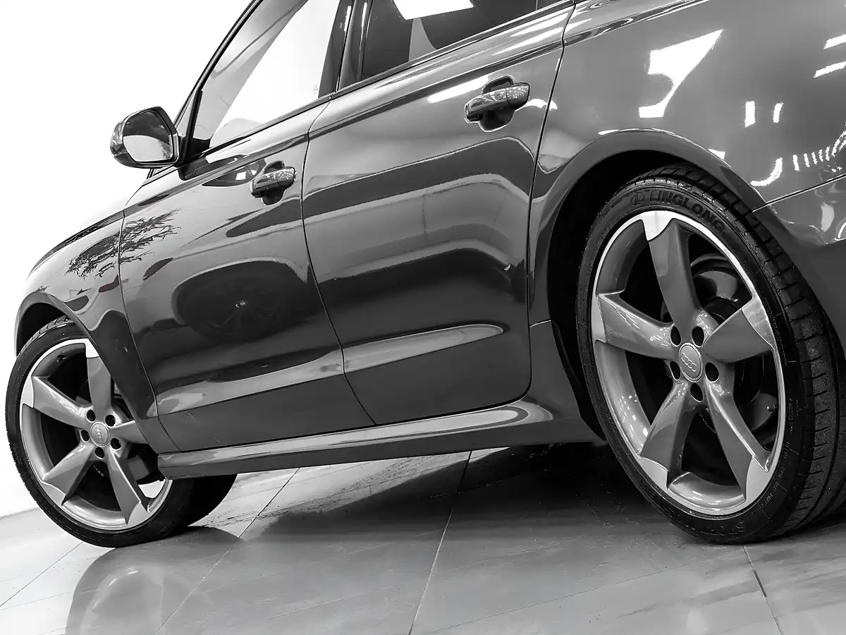 Used 2014 Audi A6 Avant S-Line Black Edition Daytona Grey - Interior and Exterior details 10