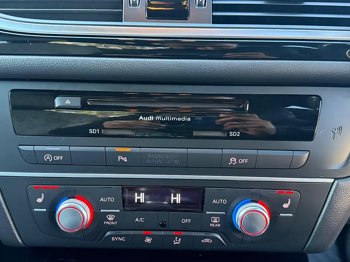 Used 2014 Audi A6 Saloon Black Edition Blue - Interior and Exterior details 20