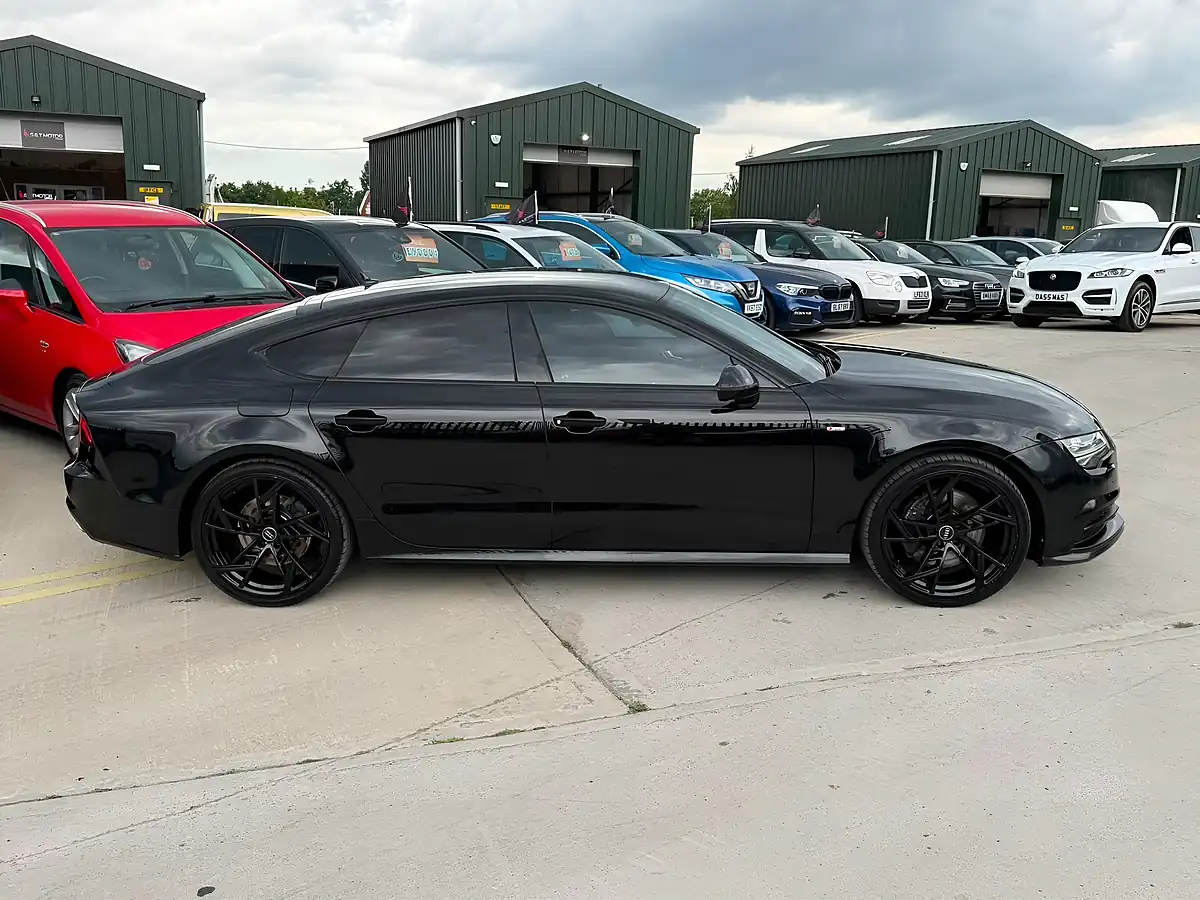 Used 2014 Audi A7 Black Edition Sportback Black - Interior and Exterior details 9