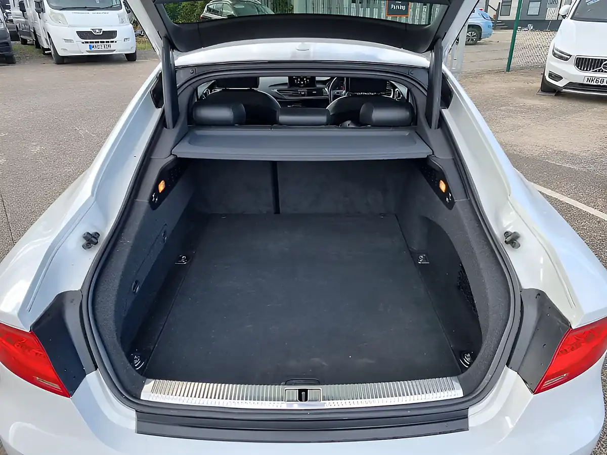 Used 2014 Audi A7 Black Edition White - Interior and Exterior details 11