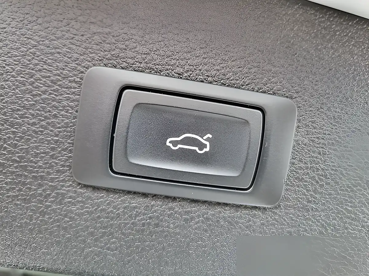 Used 2014 Audi A7 Black Edition White - Interior and Exterior details 12
