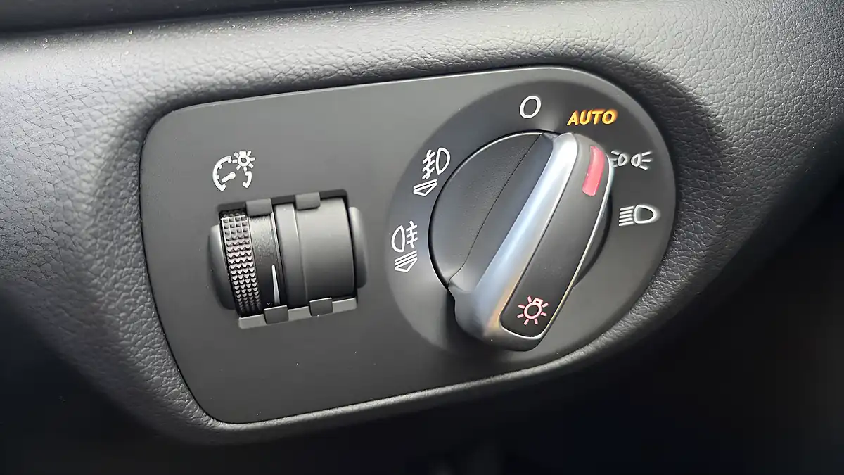 Used 2014 Audi Q3 S-Line Daytona Grey Metallic - Interior and Exterior details 19