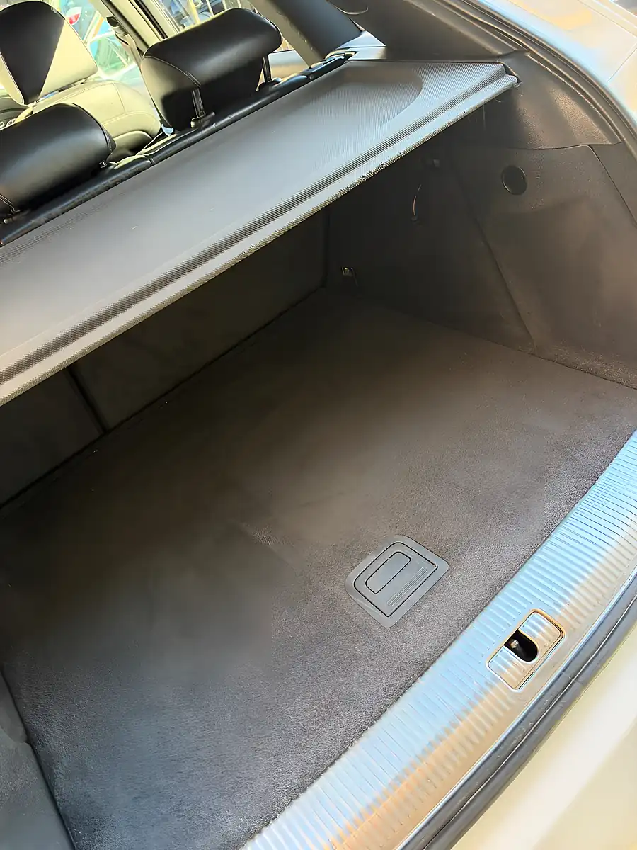 Used 2014 Audi Q3 S-Line Diamond White - Interior and Exterior details 12