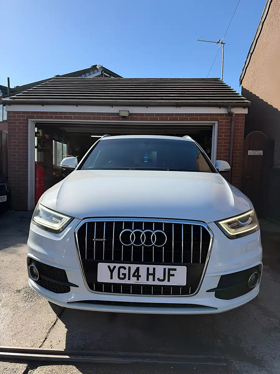 Used 2014 Audi Q3 S-Line Diamond White - Interior and Exterior details 5