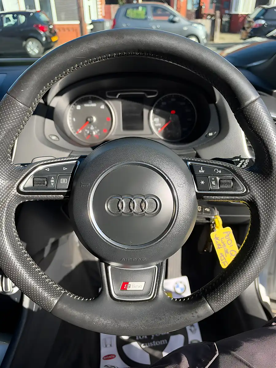 Used 2014 Audi Q3 S-Line Diamond White - Interior and Exterior details 8