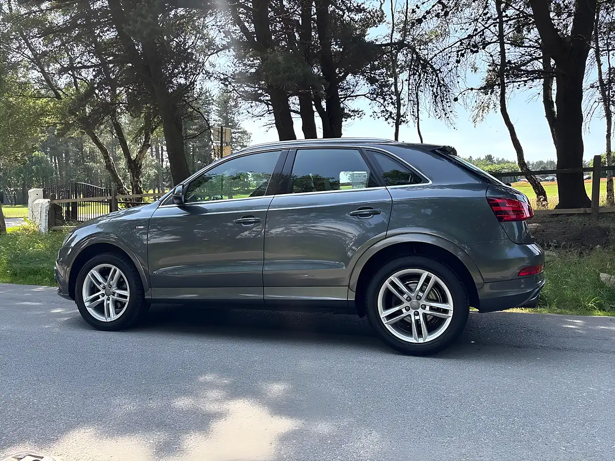 Used 2014 Audi Q3 S Line Grey - Interior and Exterior details 16