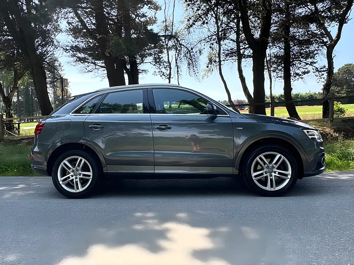 Used 2014 Audi Q3 S Line Grey - Interior and Exterior details 4