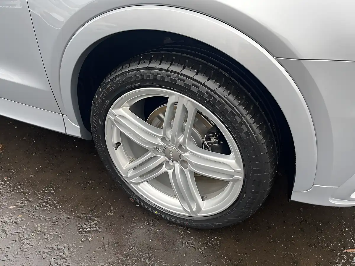 Used 2014 Audi Q3 S Line Plus Floret Silver - Interior and Exterior details 5