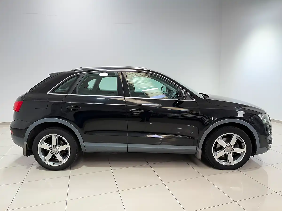 Used 2014 Audi Q3 Se Black - Interior and Exterior details 11