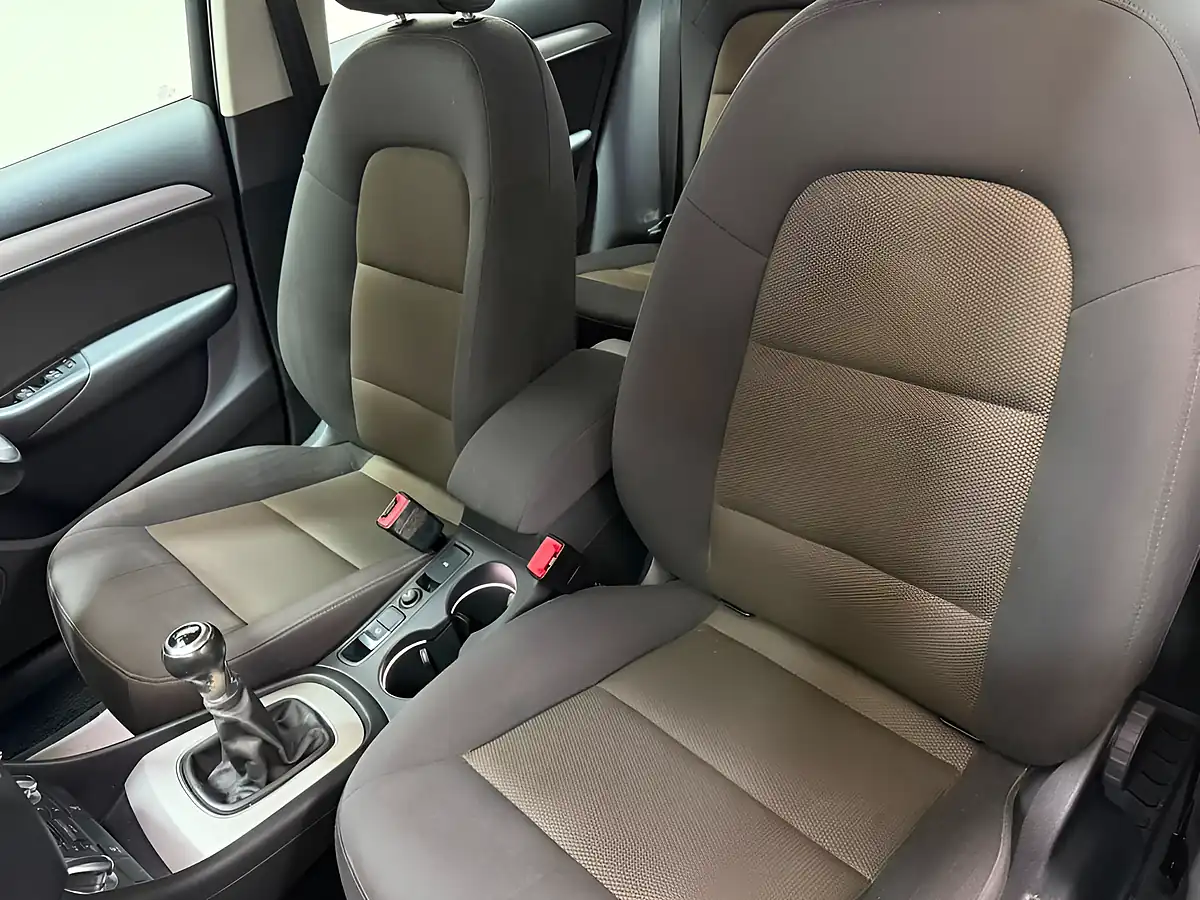 Used 2014 Audi Q3 Se Black - Interior and Exterior details 16