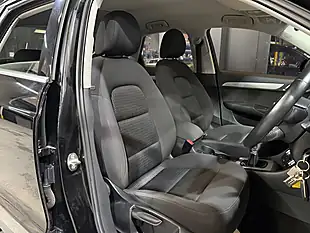 Used 2014 Audi Q3 Se Black - Interior and Exterior details 11