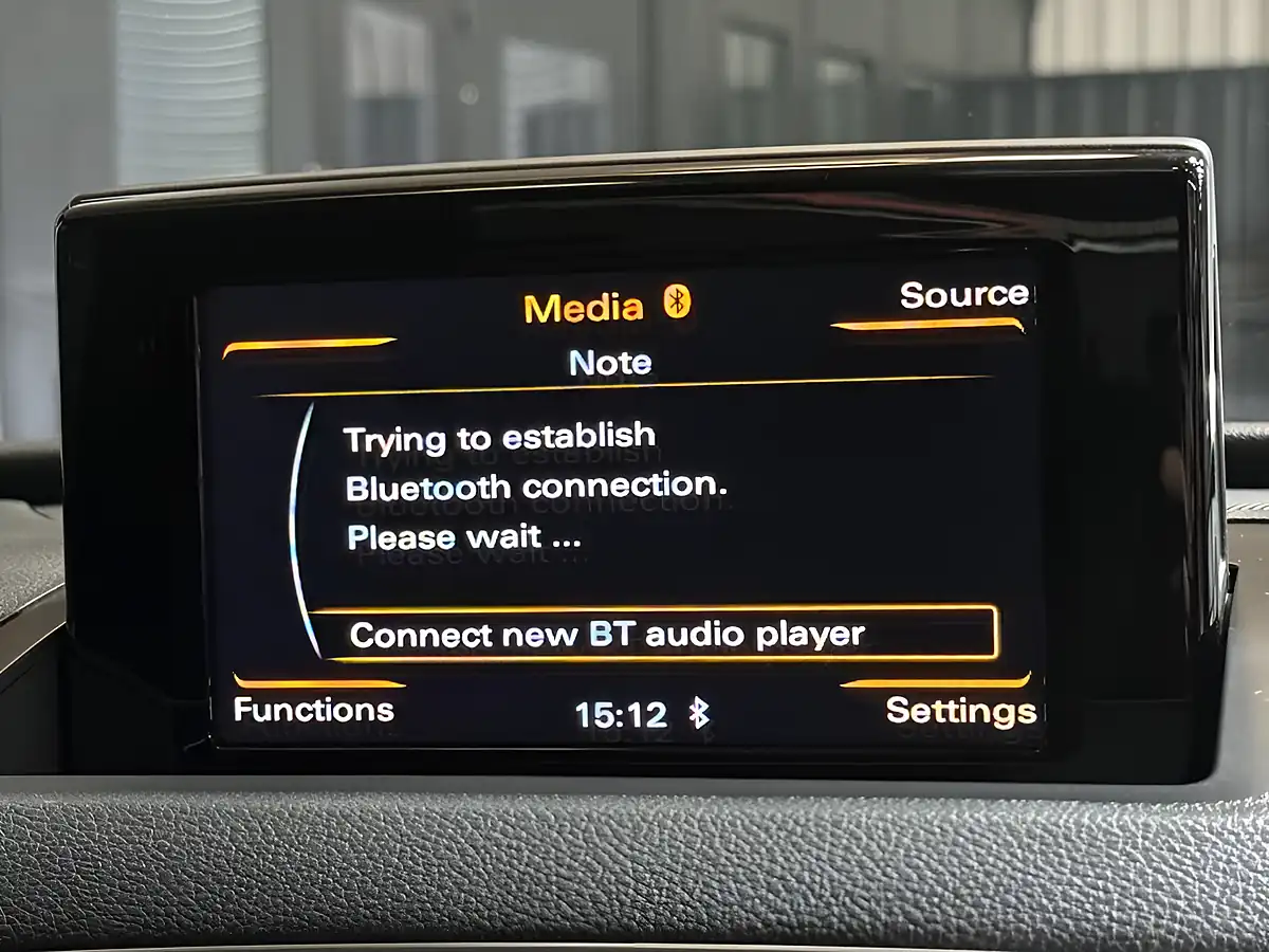 Used 2014 Audi Q3 Se Black - Interior and Exterior details 15