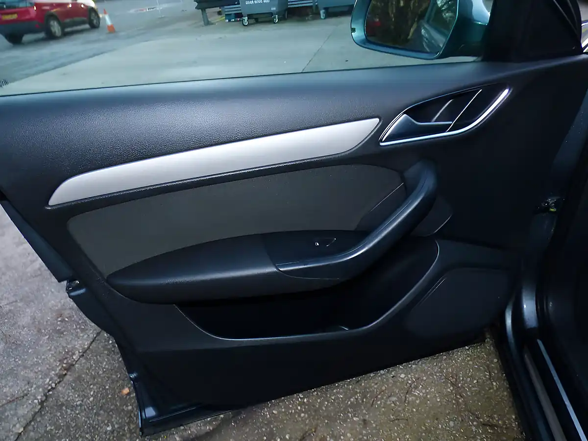 Used 2014 Audi Q3 Se Grey - Interior and Exterior details 13