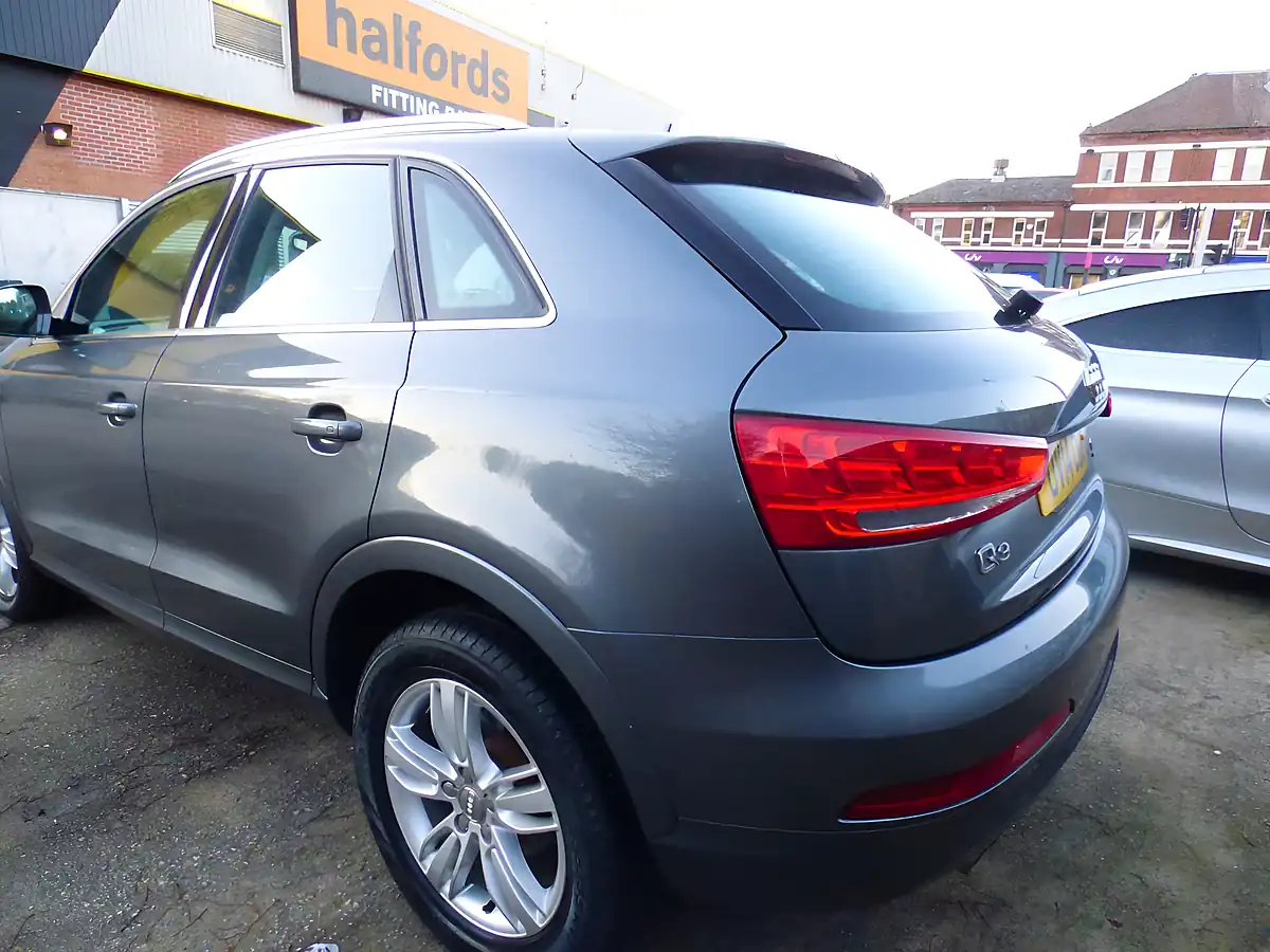 Used 2014 Audi Q3 Se Grey - Interior and Exterior details 7