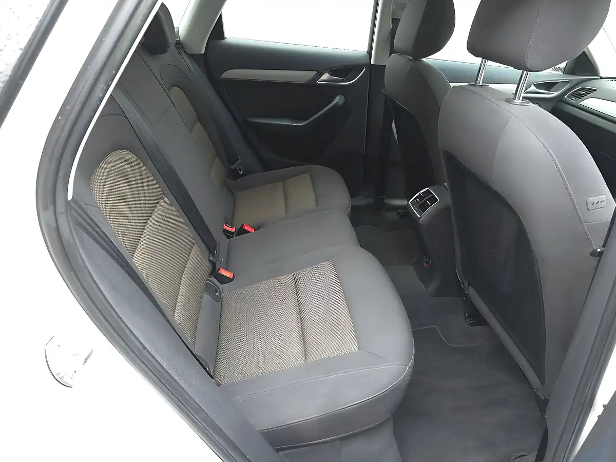Used 2014 Audi Q3 Se White - Interior and Exterior details 15