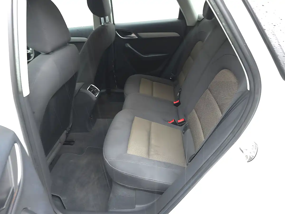 Used 2014 Audi Q3 Se White - Interior and Exterior details 16
