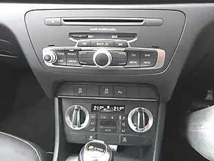 Used 2014 Audi Q3 Se White - Interior and Exterior details 17