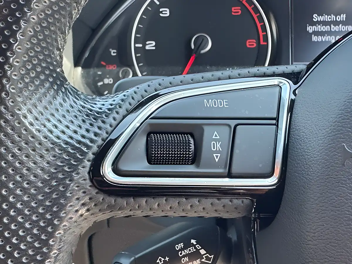 Used 2014 Audi Q5 S Line Plus Grey - Interior and Exterior details 19