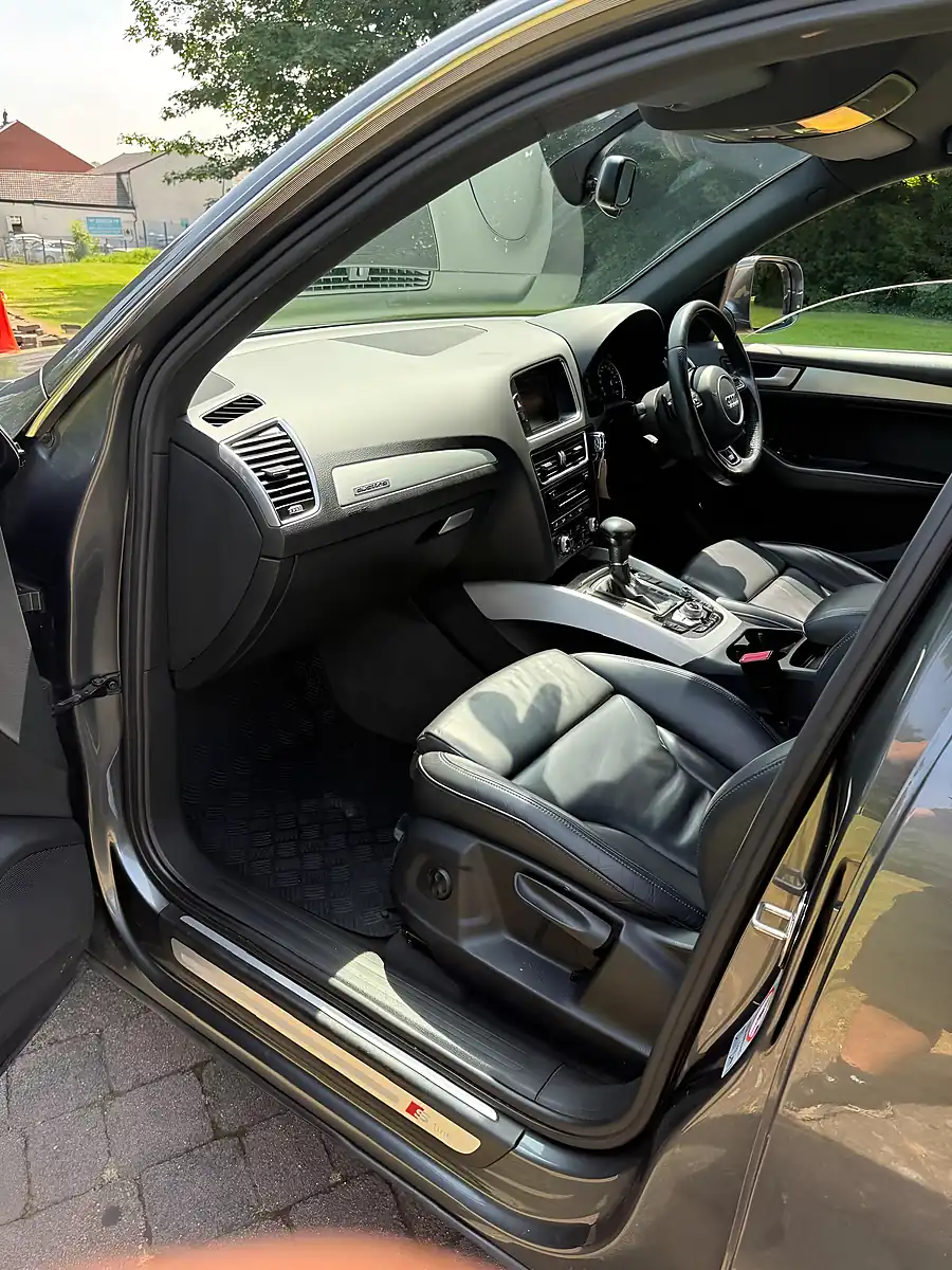 Used 2014 Audi Q5 S Line Plus Grey - Interior and Exterior details 17