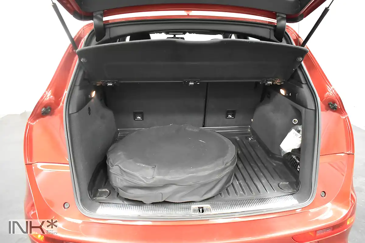 Used 2014 Audi Q5 S Line Plus Red - Interior and Exterior details 18