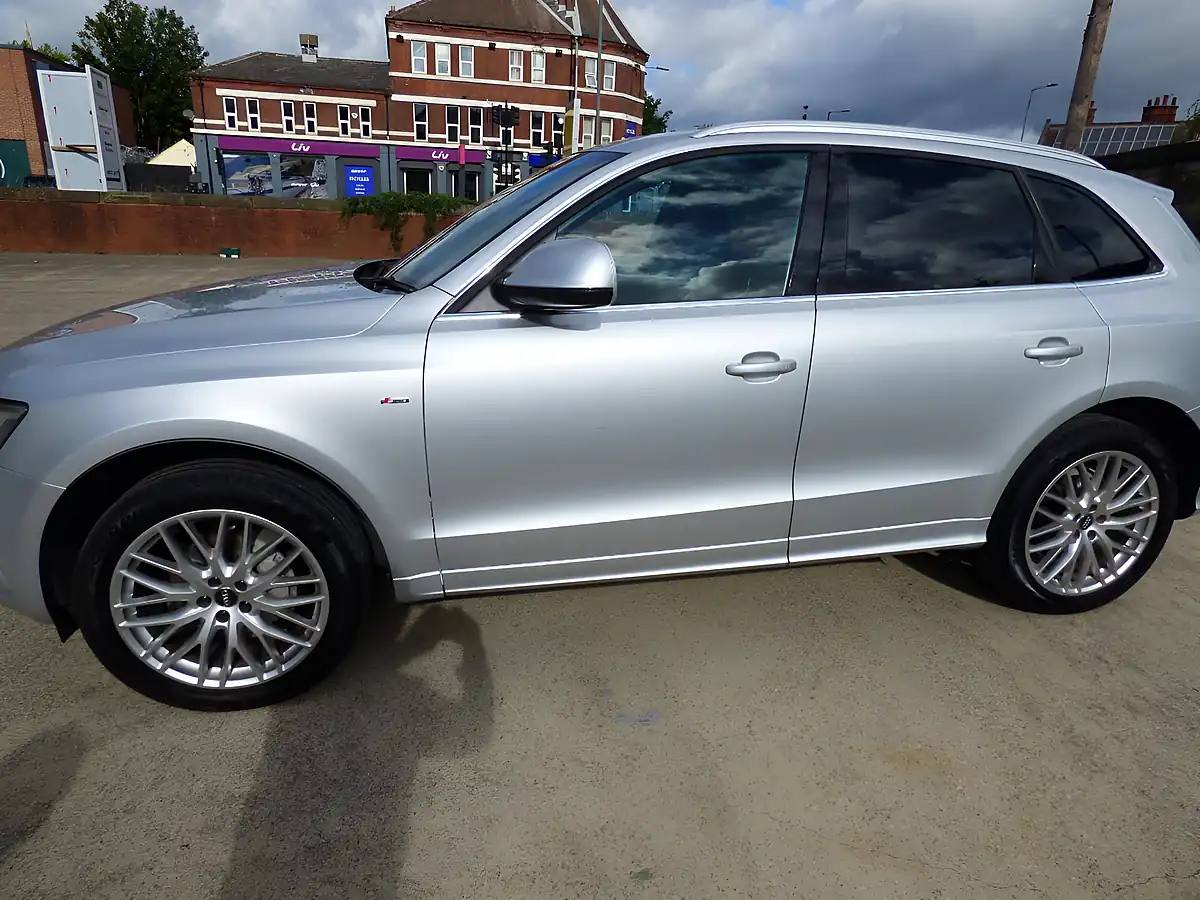 Used 2014 Audi Q5 S Line Plus Silver - Interior and Exterior details 2