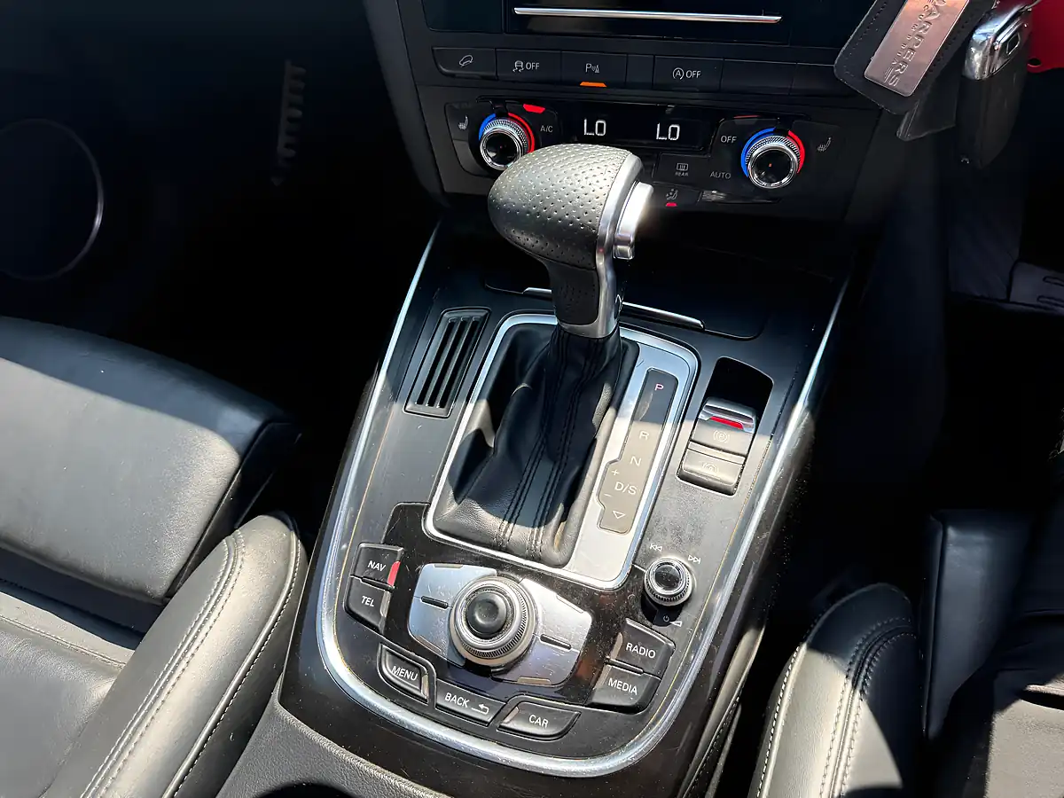 Used 2014 Audi Q5 S-Line Plus White - Interior and Exterior details 12