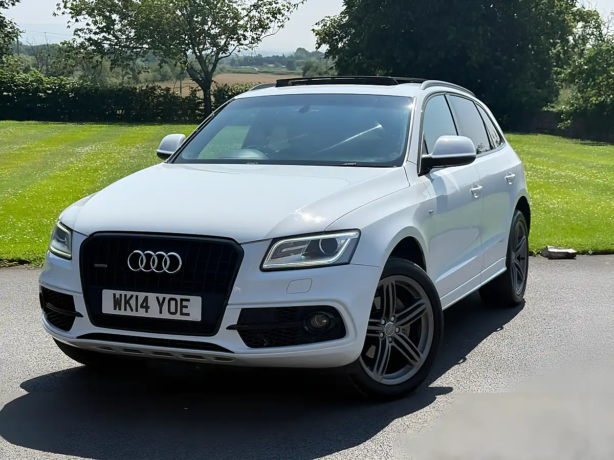 Used 2014 Audi Q5 S-Line Plus White - Interior and Exterior details 2