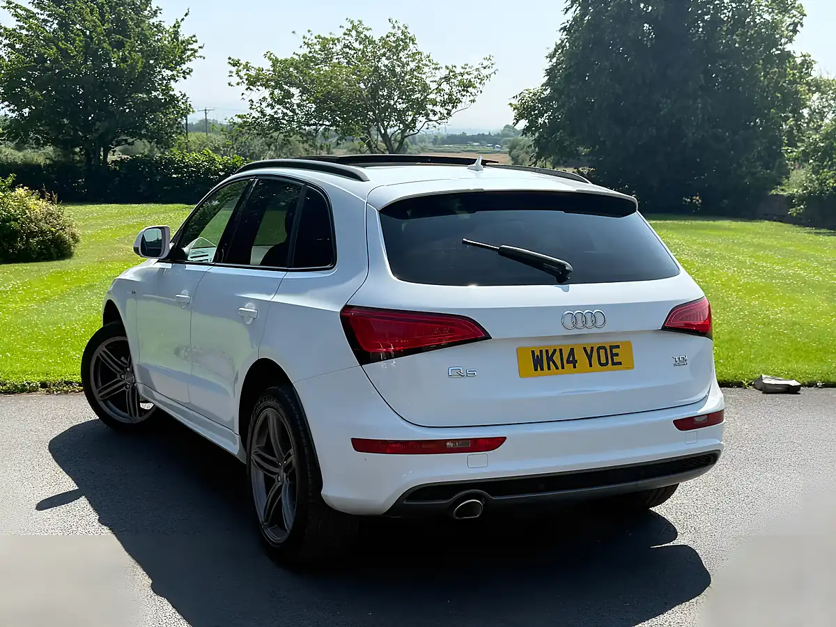 Used 2014 Audi Q5 S-Line Plus White - Interior and Exterior details 8