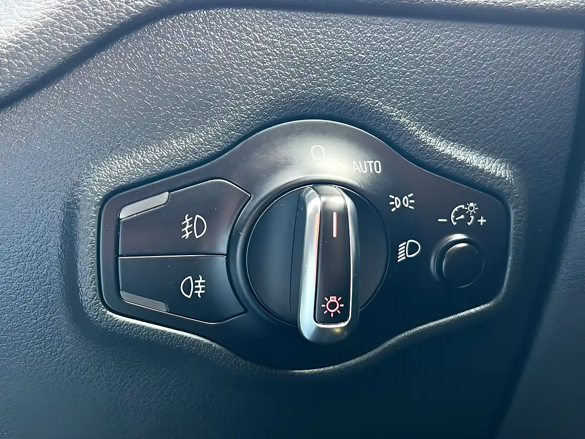 Used 2014 Audi Q5 S Line Plus White - Interior and Exterior details 19