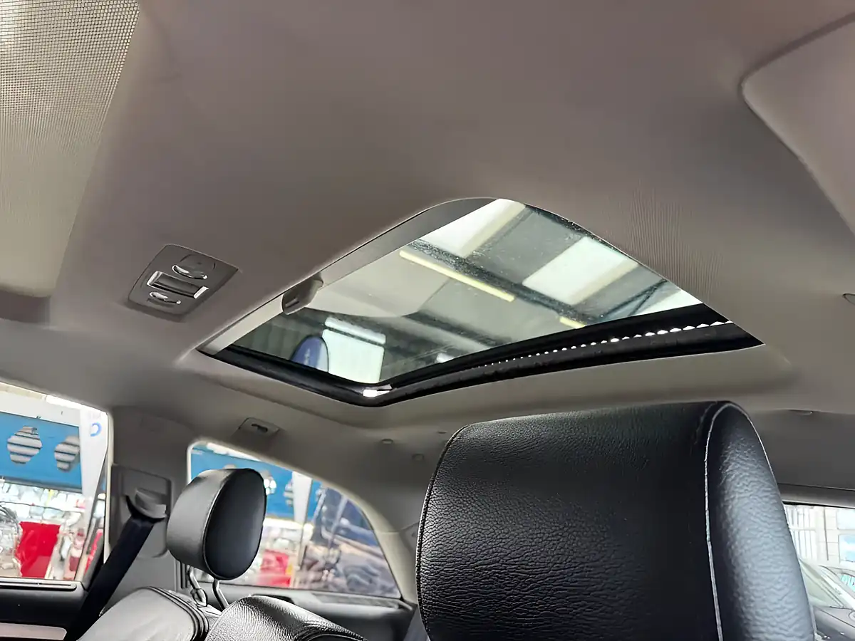 Used 2014 Audi Q7 S Line - Interior and Exterior details 16