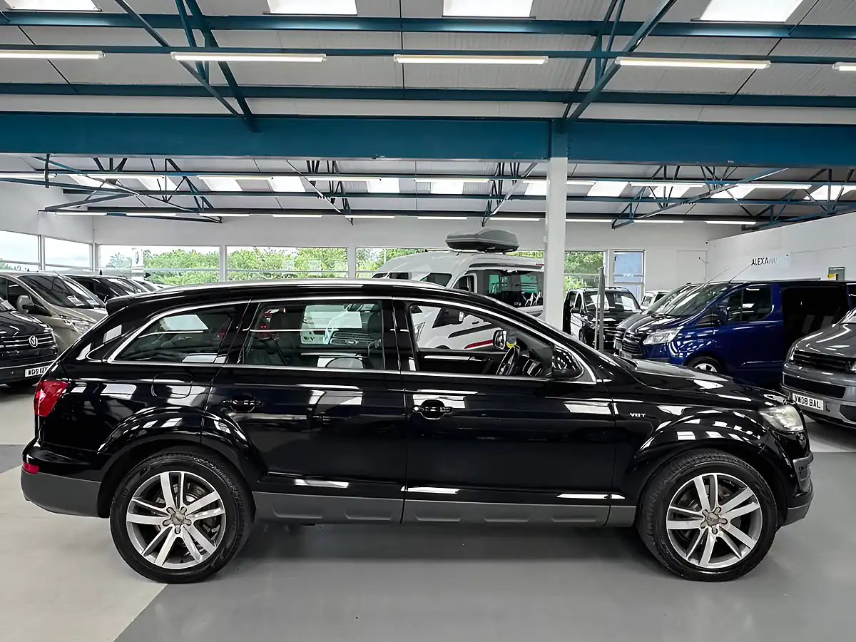 Used 2014 Audi Q7 S Line - Interior and Exterior details 8