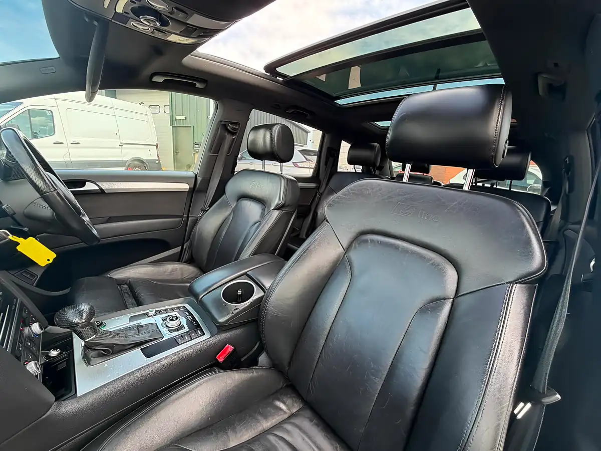 Used 2014 Audi Q7 S Line Plus Grey - Interior and Exterior details 19